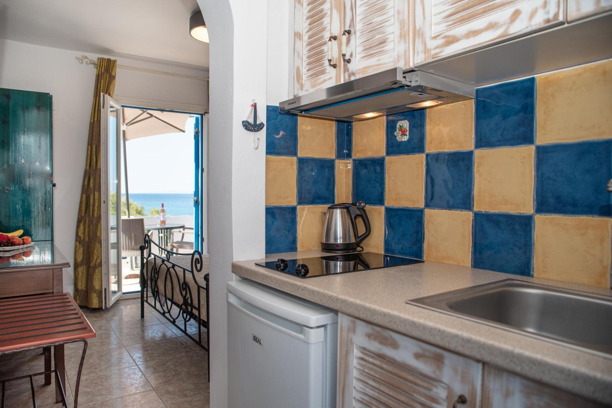 Deep Blue Aparthotel Agios Prokopios  Exterior photo